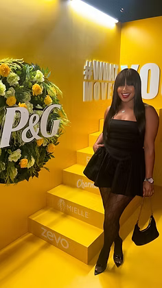 B. Xquisit 2x6 HD Closure Wigs